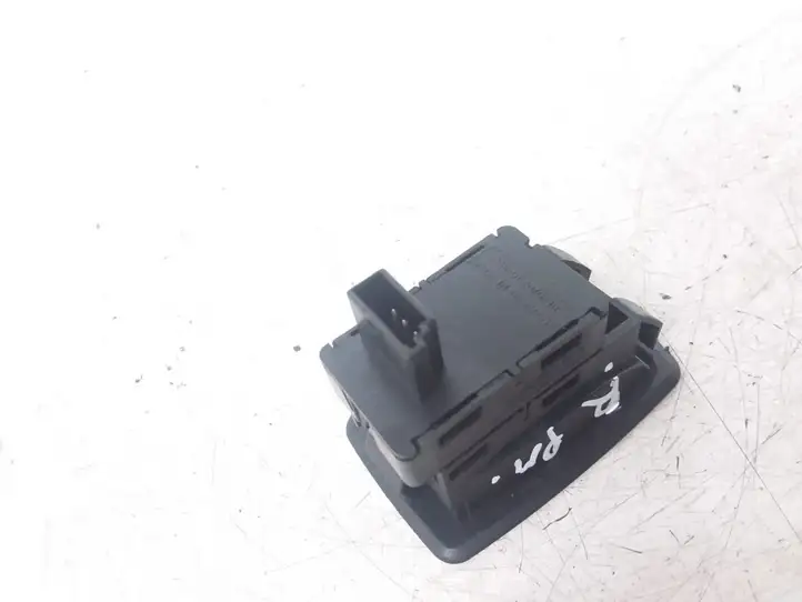 BMW 3 E90 E91 (2005 - 2012) 6945874 Кнопка стеклоподъемников — фото 2