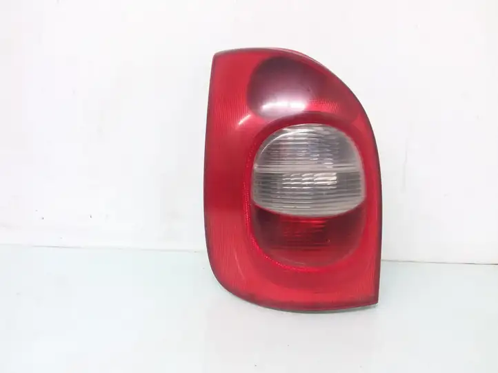 Citroen Xsara Picasso (1999 - 2012) 9631564080 Задний фонарь в кузове — фото 1