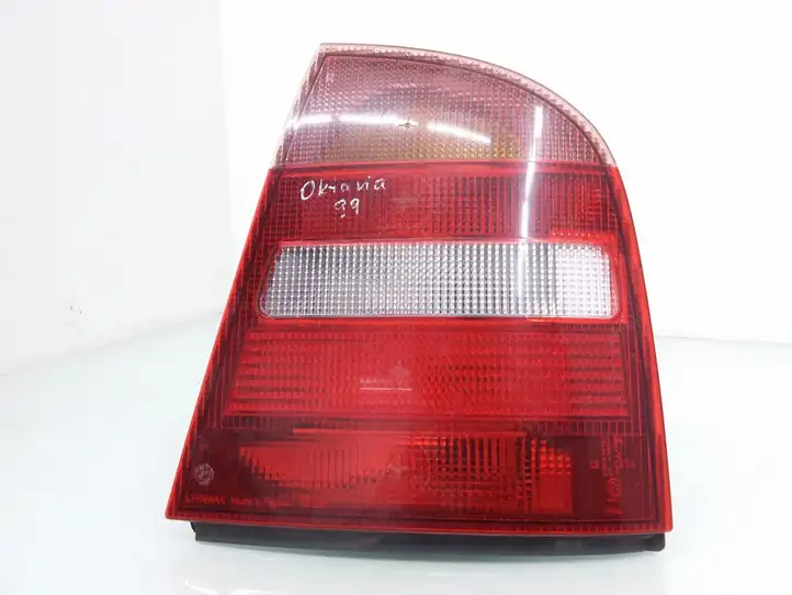 Skoda Octavia Mk1 (1U) (1996 - 2004) 1U6945112 Задний фонарь в кузове — фото 1