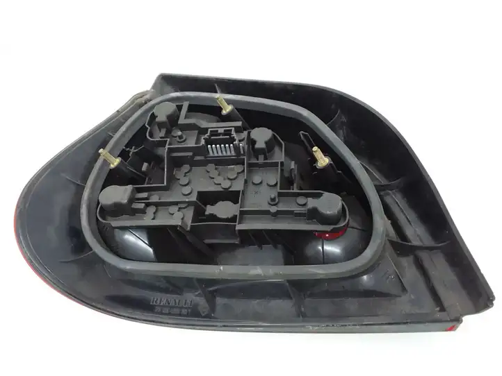 Renault Megane I (1995 - 2002) 7700428321 Задний фонарь в кузове — фото 2