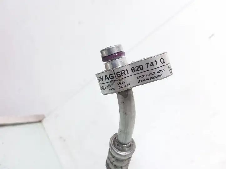 Audi A1 (2010 - 2014) 6R1820741Q Трубки и шланги кондиционера — фото 2