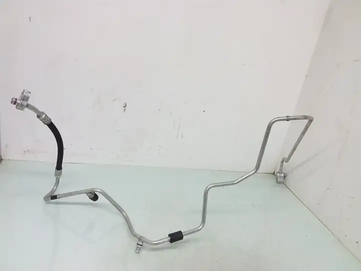 Audi A1 (2010 - 2014) 6R1820741Q Трубки и шланги кондиционера — фото 3