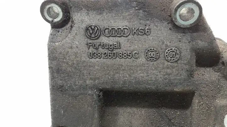 Volkswagen PASSAT B5.5 (2001 - 2005) 038260885C Кронштейн генератора — фото 3