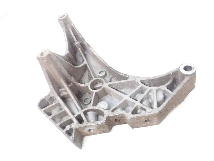 Volkswagen PASSAT B7 (2011 - 2014) 03L199207 Кронштейн двигателя — фото 1