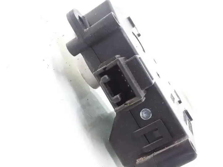 Toyota RAV 4 (XA40) (2012 - 2018) PLS0638002180 Двигатель задвижки потока воздуха — фото 2