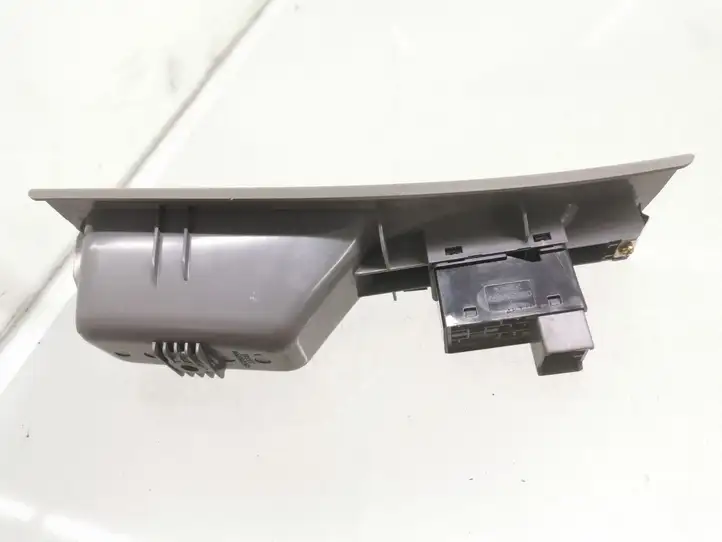 Chevrolet Lacetti (2004 - 2008) 621W04790 Блок кнопок стеклоподъемников — фото 3