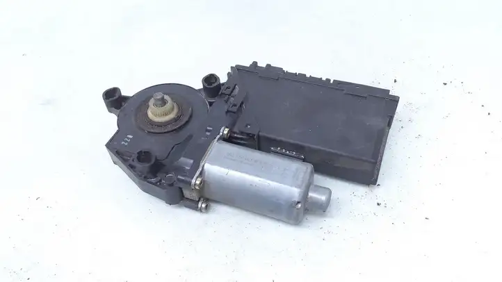 Audi A4 S4 B6 8E 8H (2000 - 2006) 8E2959802B Мотор стеклоподъемника передний — фото 2