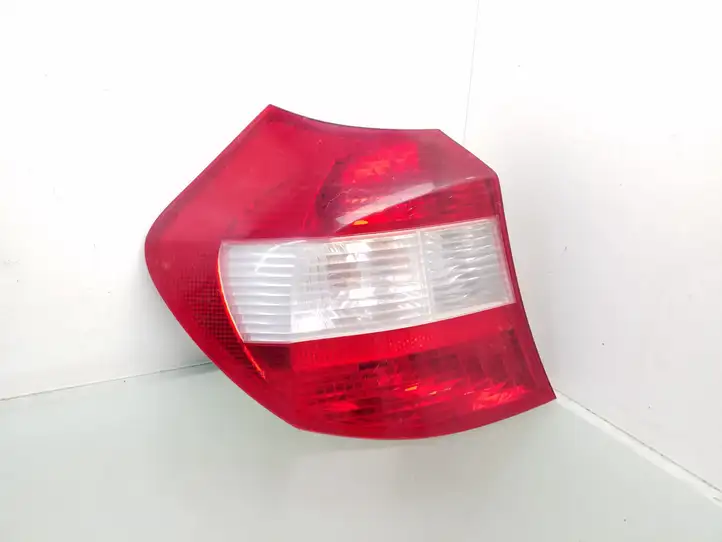 BMW 1 E81 E87 (2004 - 2011) 63216924501 Задний фонарь в кузове — фото 1