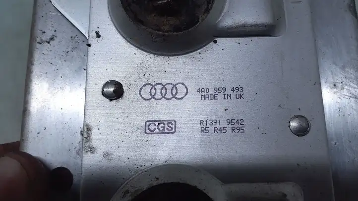Audi A8 S8 D2 4D (1999 - 2002) 4A0959493 Реле вентилятора охлаждения — фото 4