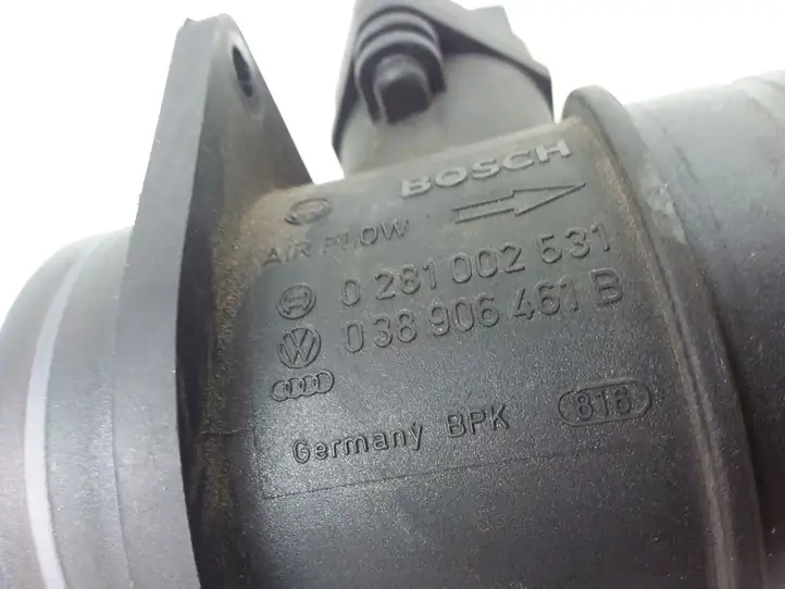 Volkswagen PASSAT B6 (2005 - 2010) 038906461B Датчик массового расхода воздуха — фото 3