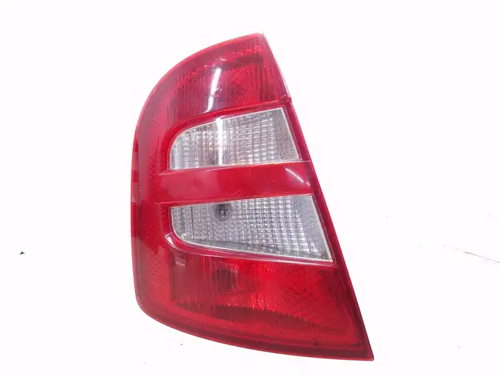 Skoda Fabia Mk1 (6Y) (1999 - 2007) 6Y6945095 Задний фонарь в кузове — фото 1
