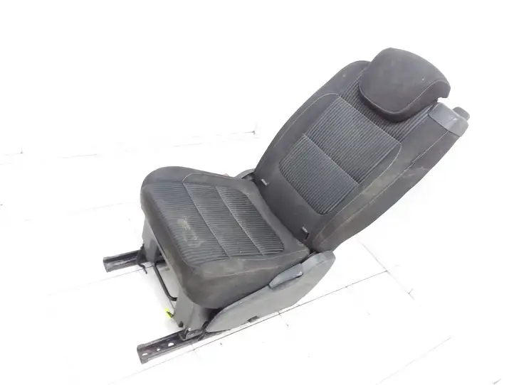 Seat Alhambra (Mk2) (2010 - 2017) 7N0880441B Второй ряд сидений — фото 2