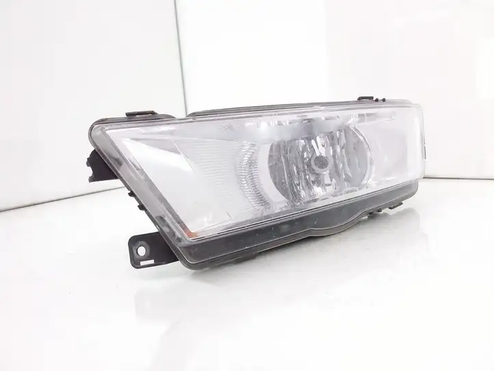 Skoda Rapid (NH) (2012 - 2019) 5JA941699 Передняя противотуманная фара — фото 1