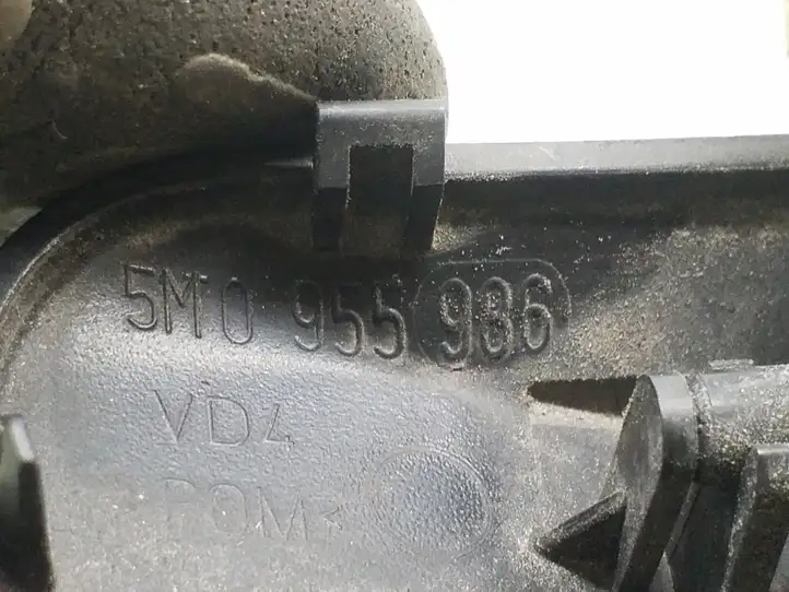 Volkswagen PASSAT B6 (2005 - 2010) 5M0955986 Форсунка омывателя лобового стекла — фото 4