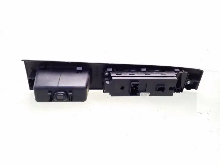 Mazda 5 (2005 - 2010) CC64684L6D02 Кнопка стеклоподъемников — фото 2