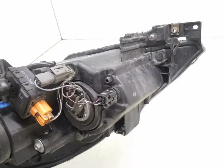 Mazda 5 (2005 - 2010) C23551030 Передняя фара — фото 4
