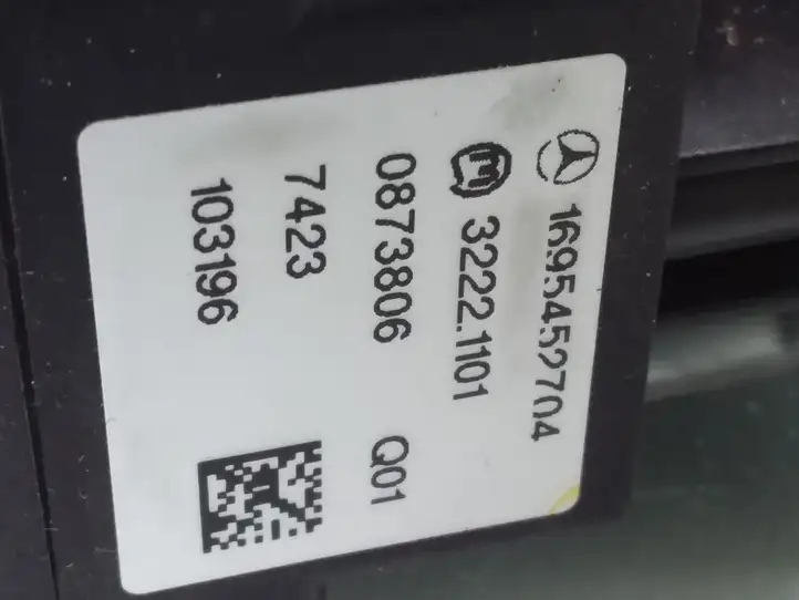 Mercedes-Benz B-class W245 (2005 - 2008) 1695452704 Включатель фонарей — фото 3