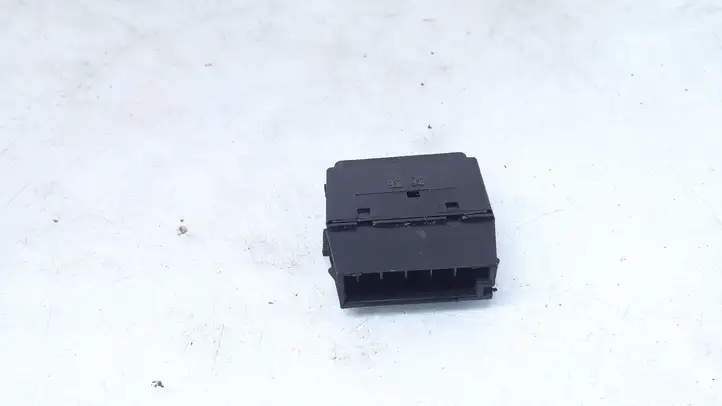 Audi A8 S8 D2 4D (1999 - 2002) 893959859A Кнопка стеклоподъемников — фото 3