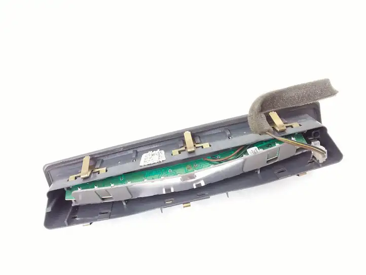 Opel Astra H (2004 - 2009) 24451878 Дополнительный стоп фонарь — фото 2