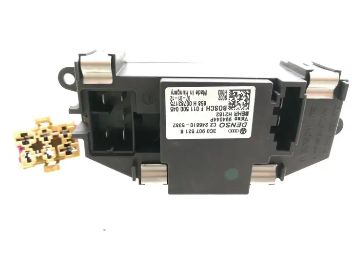 Volkswagen Golf V (2003 - 2009) 3C0907521B Резистор печки — фото 2