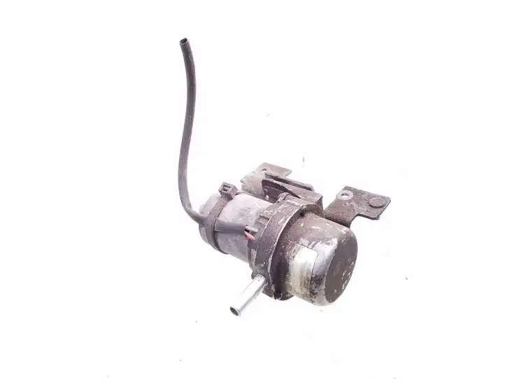 Mercedes-Benz ML W163 (1997 - 2005) A1634300032 Вакуумный насос — фото 1