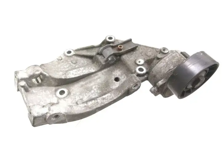Volvo C30 (2007 - 2010) 9682367380 Кронштейн генератора — фото 1
