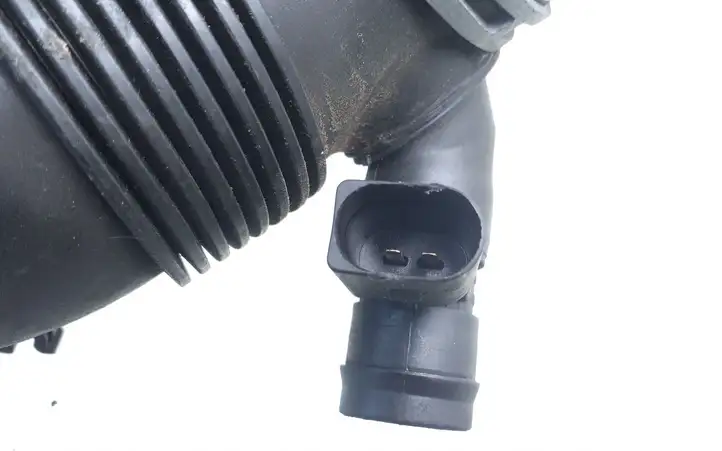Skoda Octavia Mk2 (1Z) (2004 - 2013) 1J0906391B Детали воздухозаборника — фото 3