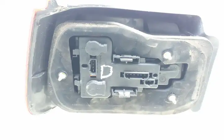 Seat Ibiza II (6k) (1999 - 2002) 6K6945258C Задний фонарь в кузове — фото 2