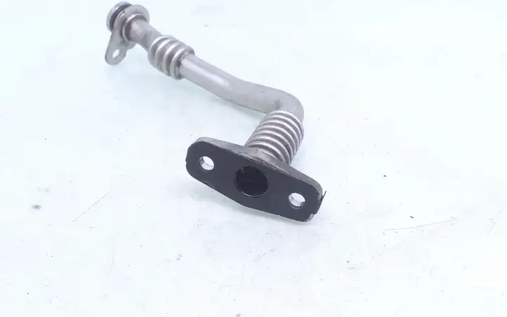 Volkswagen Caddy (2015 - 2020) 04L145736E Трубки масляной системы — фото 2