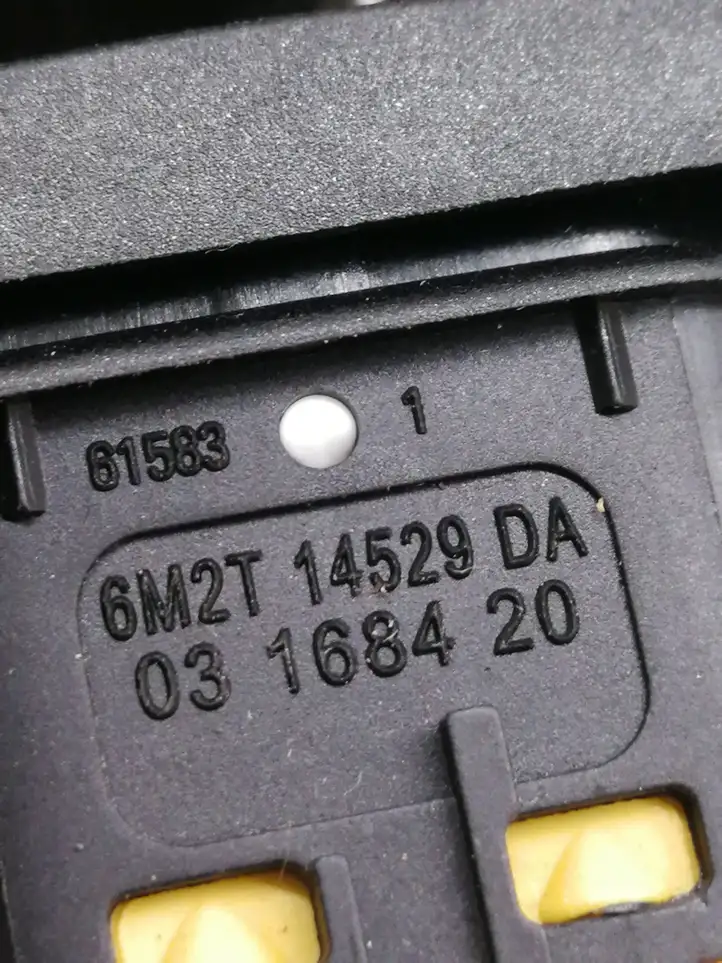 Ford Focus (2011 - 2015) 6M2T14529DA Кнопка стеклоподъемников — фото 3