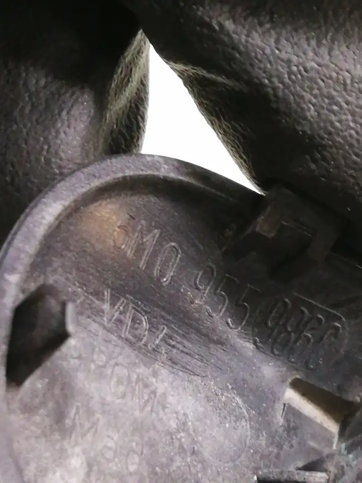 Volkswagen PASSAT B6 (2005 - 2010) 5M0955986C Форсунка омывателя лобового стекла — фото 3