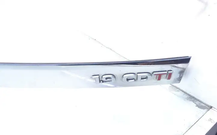 Opel Astra H (2004 - 2009) 13105815 Подсветка номера — фото 2