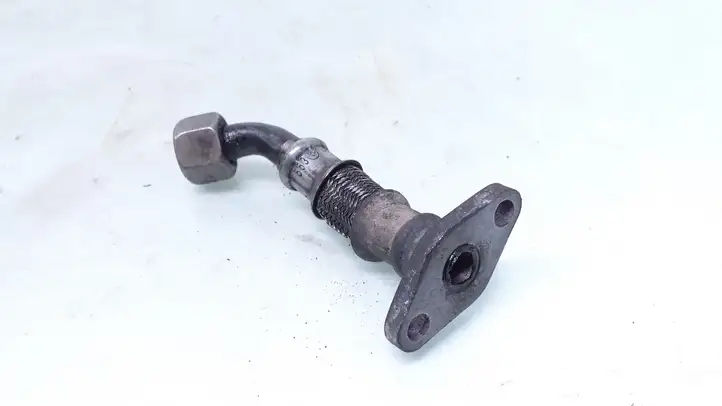 Volkswagen Golf V (2003 - 2009) 038145736C Трубки масляной системы — фото 2