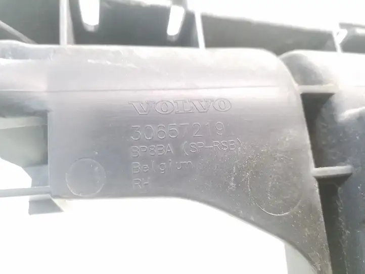 Volvo C30 (2007 - 2010) 30657219 Кронштейн заднего бампера — фото 3
