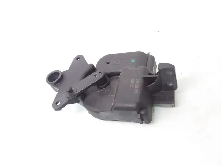 Land Rover Freelander (1997 - 2003) 6NN00762601 Двигатель задвижки потока воздуха — фото 1