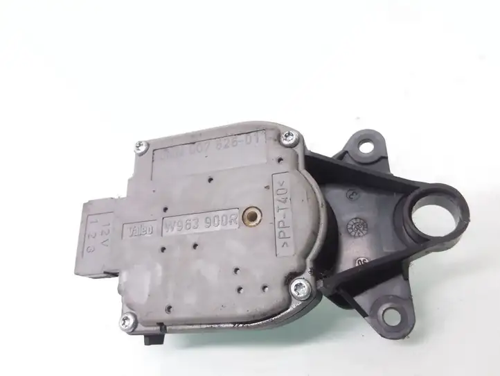 Land Rover Freelander (1997 - 2003) 6NN00762601 Двигатель задвижки потока воздуха — фото 3