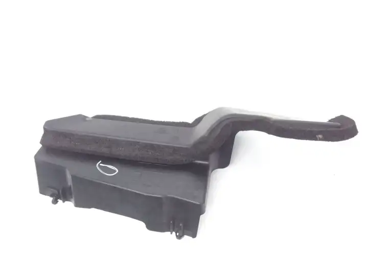 Toyota Auris E180 (2012 - 2018) 165930T030 Дефлектор воздуха — фото 1