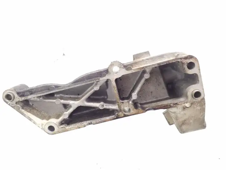 Iveco Daily Daily 35 - 40.10 (2001 - 2016) 500376701 Кронштейн двигателя — фото 2