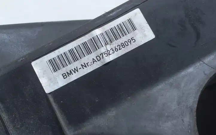 BMW 1 E81 E87 (2004 - 2011) AD7523628095 Корпус воздушного фильтра — фото 4