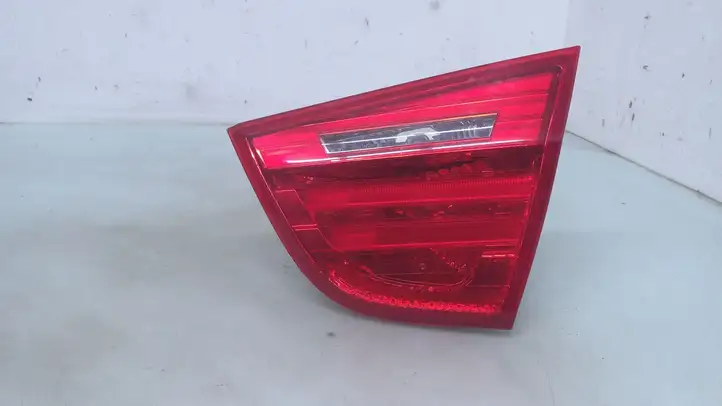 BMW 3 E90 E91 (2005 - 2012) 7154156 Задний фонарь в крышке багажника — фото 1
