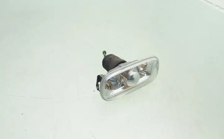 Audi A4 S4 B6 8E 8H (2000 - 2006) 8E0949127 Поворотный фонарь крыла — фото 1