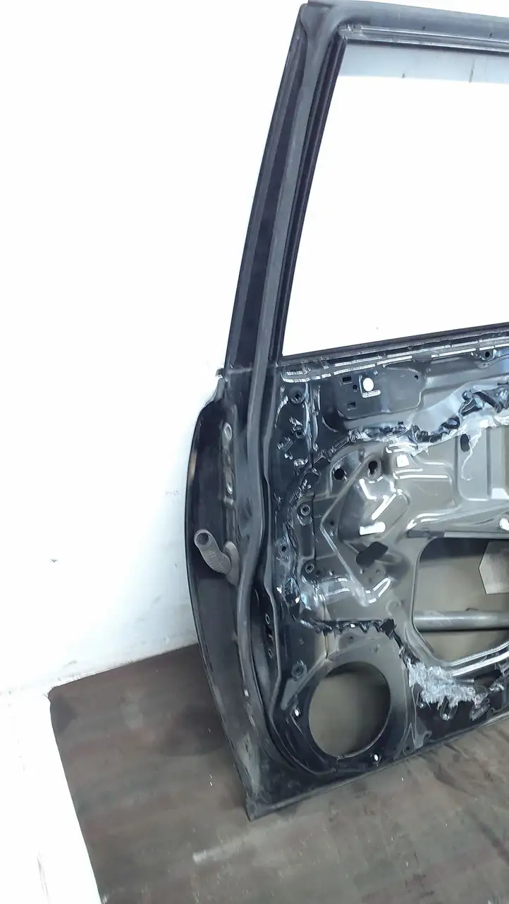 Toyota Avensis T250 (2006 - 2009) Задняя дверь — фото 4