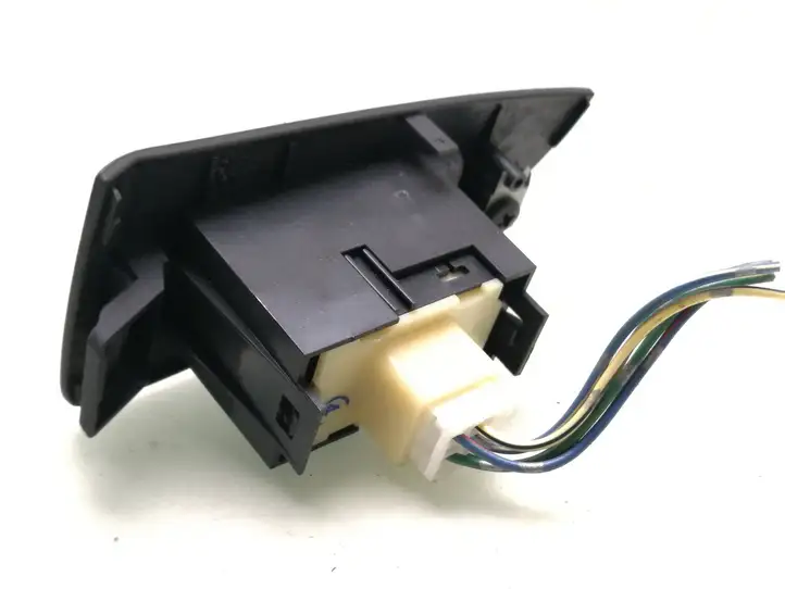 Toyota Avensis T250 (2006 - 2009) 8481005050 Блок кнопок стеклоподъемников — фото 2