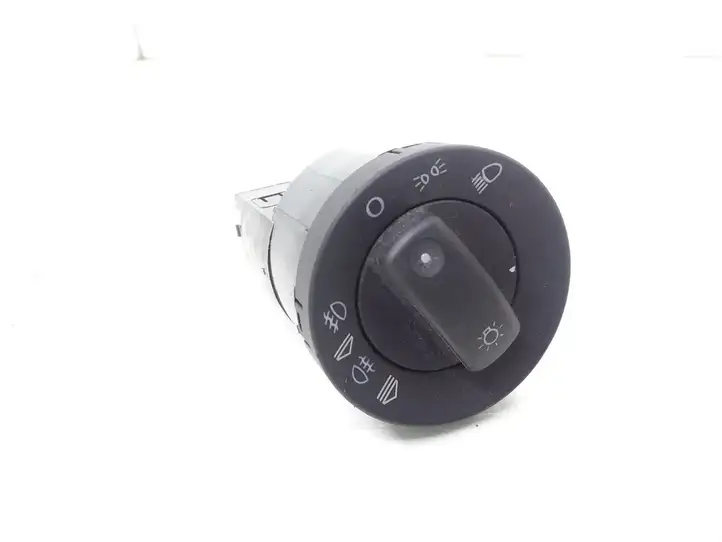 Audi A4 S4 B6 8E 8H (2000 - 2006) 8E0941531A Включатель фонарей — фото 1