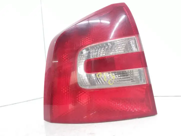 Skoda Octavia Mk2 (1Z) (2004 - 2013) 1Z9945095 Задний фонарь в кузове — фото 1