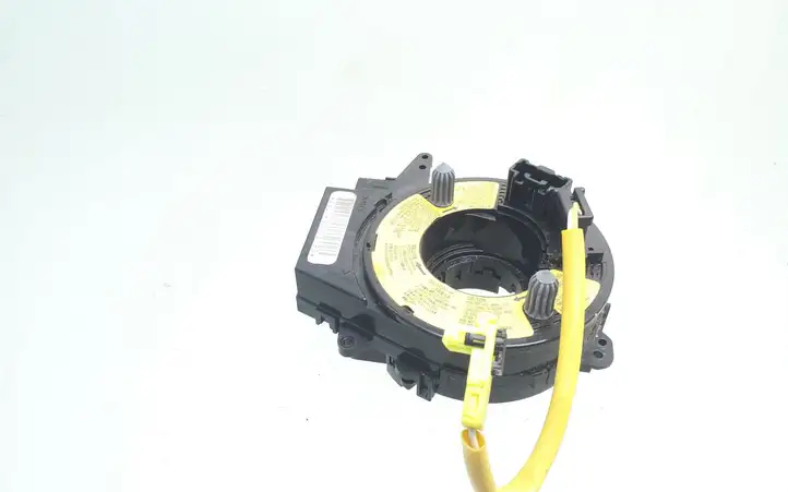 Mazda 5 (2005 - 2010) Z82H630188 Контактное кольцо SRS — фото 1