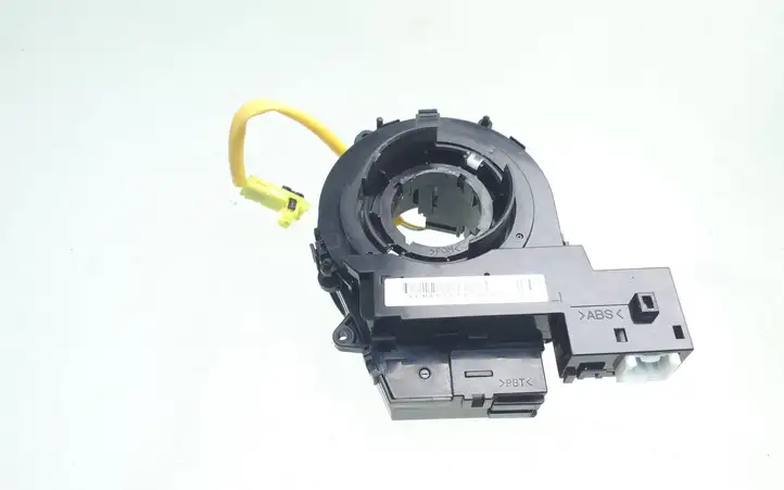 Mazda 5 (2005 - 2010) Z82H630188 Контактное кольцо SRS — фото 2