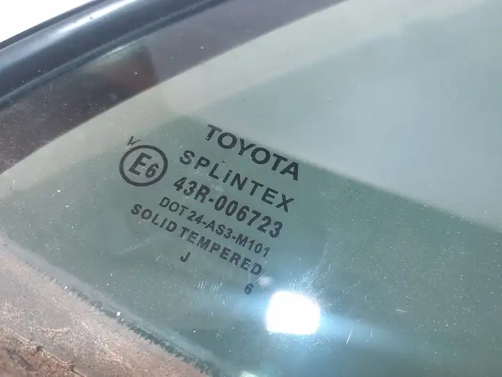 Toyota Avensis T250 (2006 - 2009) AS3 Форточка двери — фото 3