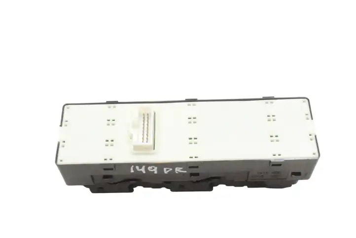 Kia Sorento (2014 - 2017) 299101875 Кнопка стеклоподъемников — фото 3