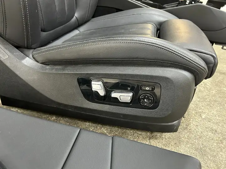 BMW X6 G06 (2019 - ) 9268612 Комплект отделки дверей — фото 14